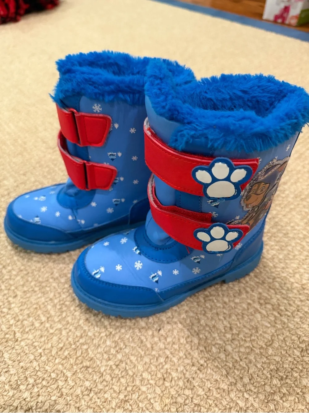 Paw Patrol Winter Snow Boots Size Y9 - Barely Worn